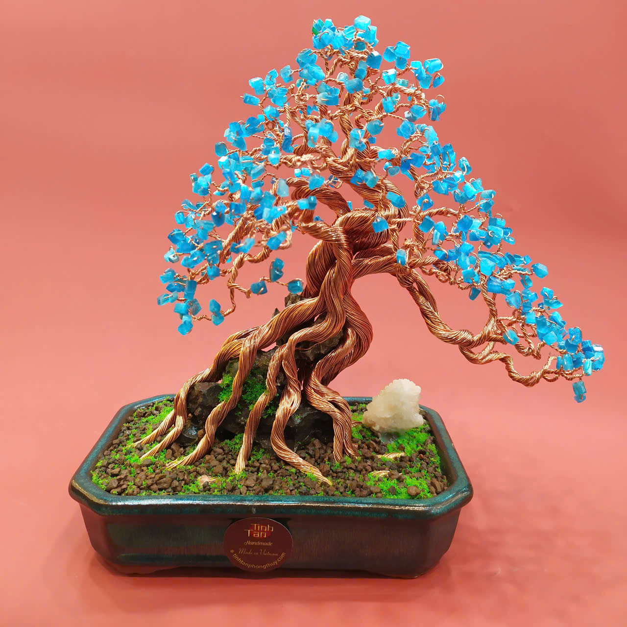 Cây đá thạch anh xanh Amazonite mệnh thủy mộc và kim