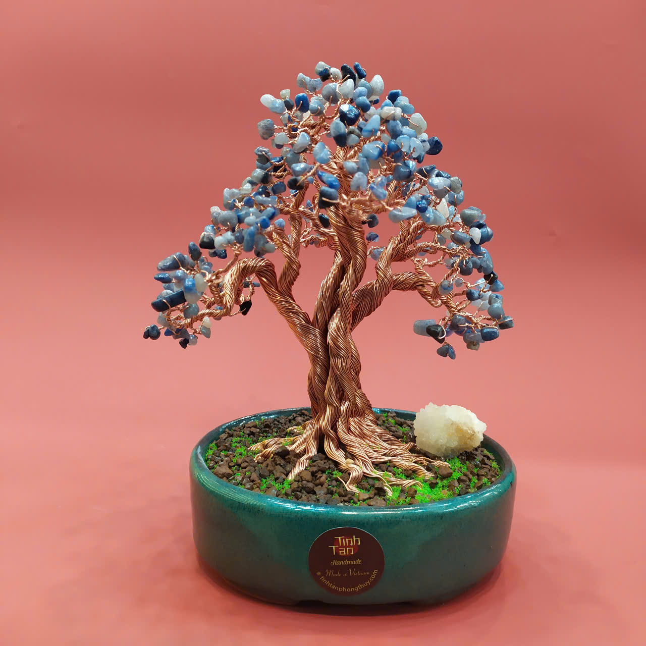 Cây đá thạch anh xanh Kyanite mệnh thủy mộc