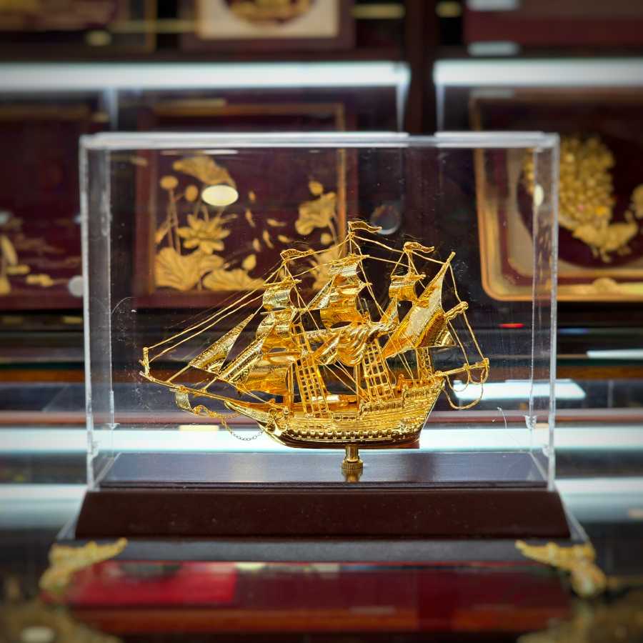 24K Gold Sailing Ship Model | Symbol of Fortune and Success - Tinh Tan Art