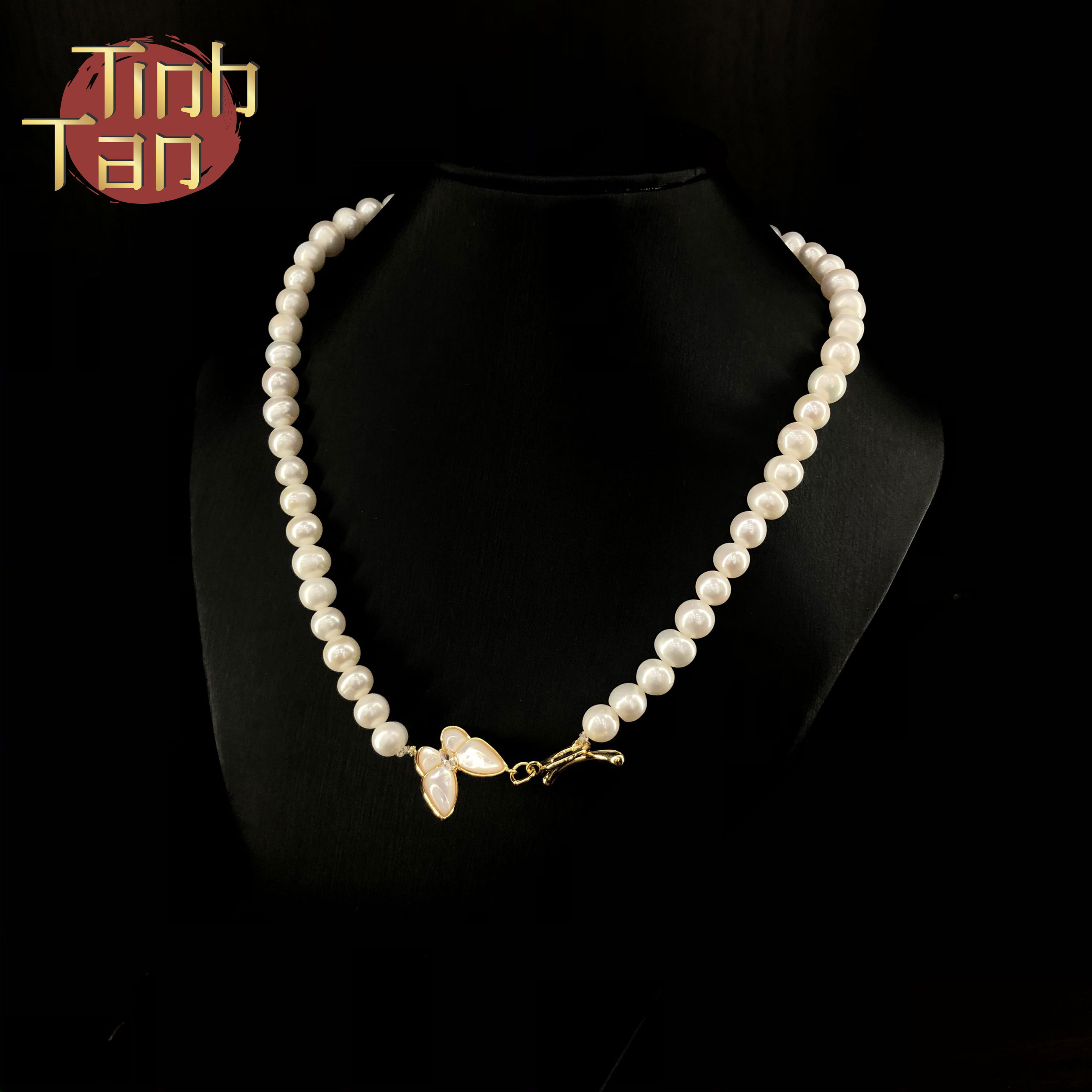 Chuỗi ngọc trai đeo cổ khóa cánh bướm